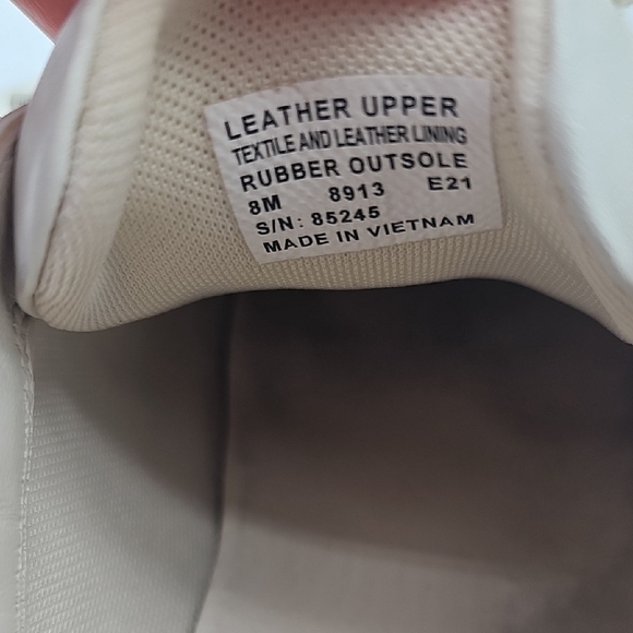 Authentic Pre Loved Tory Burch Sneakers - Picture 9 of 16